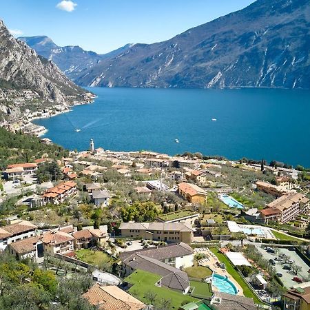 Hotel Royal Village Limone sul Garda Extérieur photo