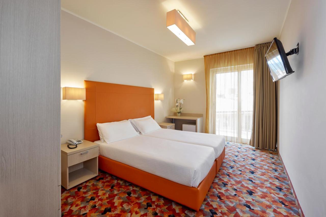 Hotel Royal Village Limone sul Garda Chambre photo