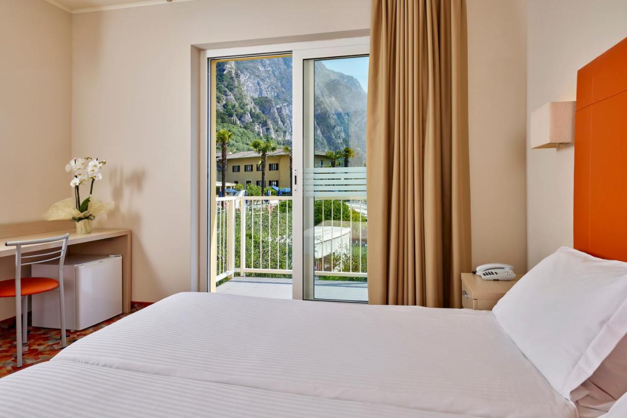 Hotel Royal Village Limone sul Garda Chambre photo