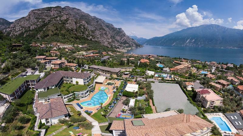 Hotel Royal Village Limone sul Garda Extérieur photo